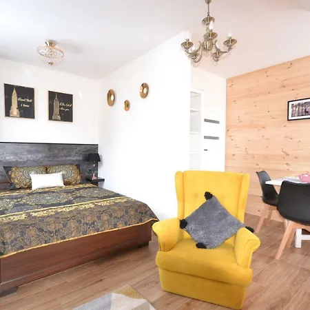 Golden Mountain Appartement *